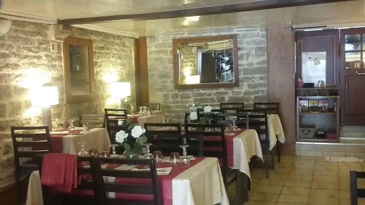 La Petite Maison D'Arnal Sainte-Énimie Exteriér fotografie